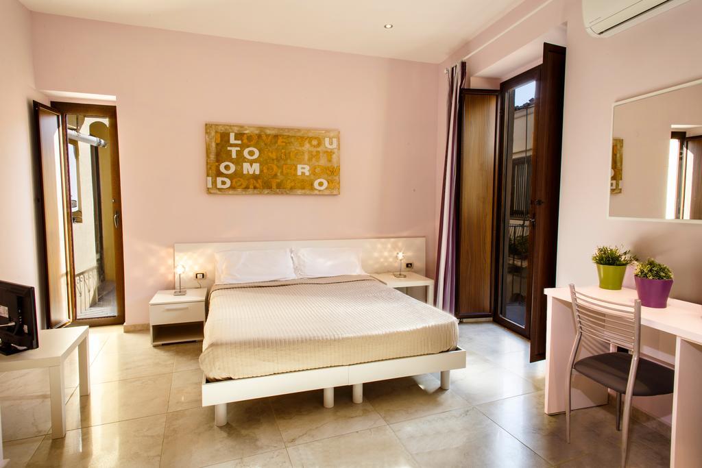 Four Rooms Агридженто Номер фото