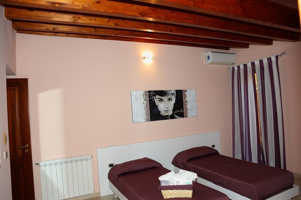 Four Rooms Агридженто Экстерьер фото
